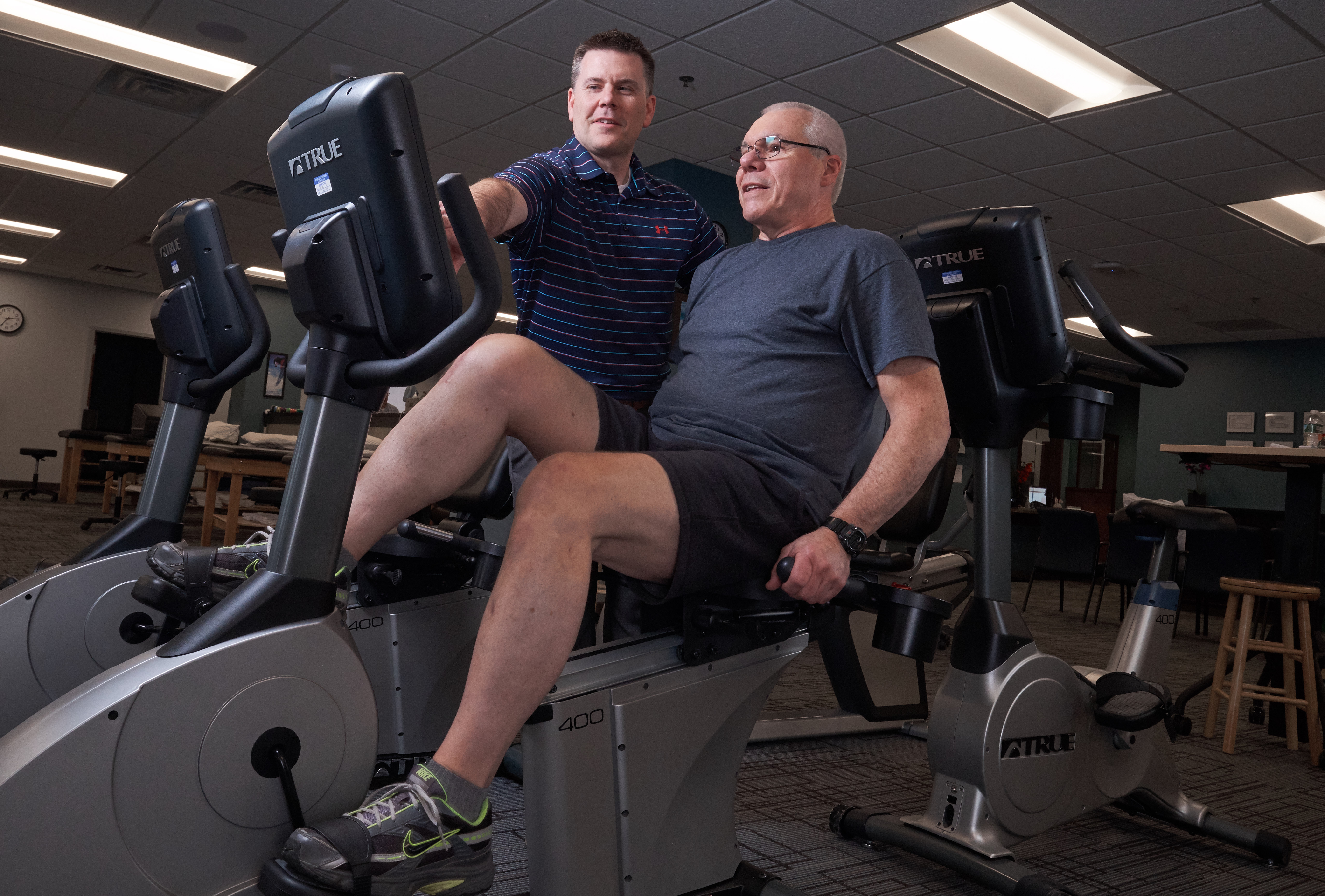 Stacy Griffith with Knee Replacement PT Patient