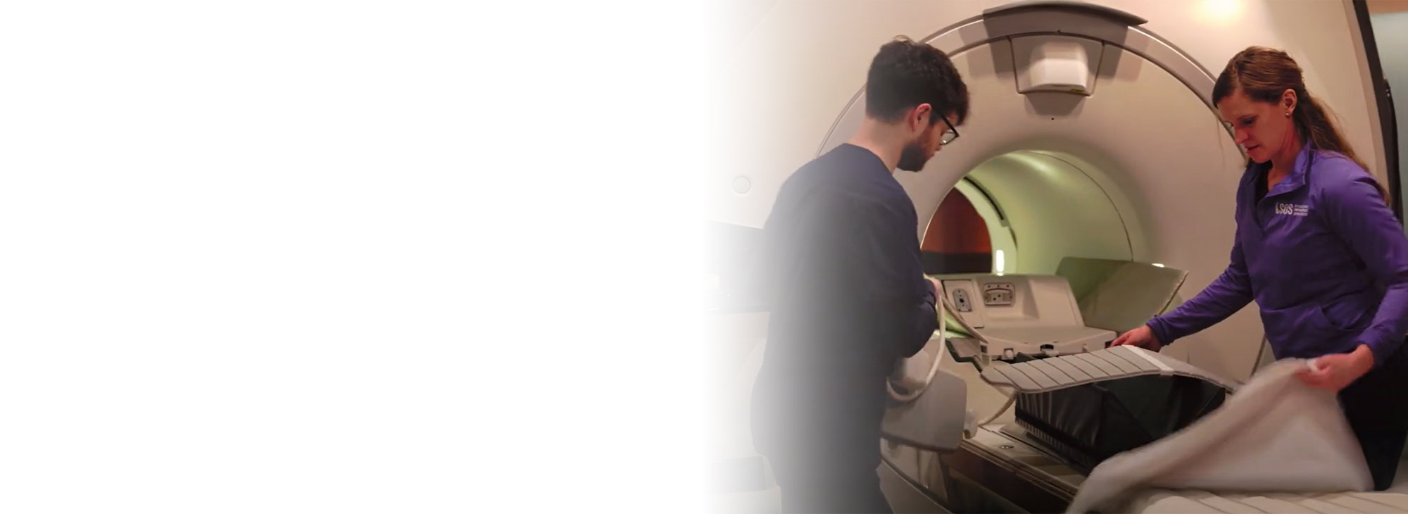 mri technologist jobs near syracuse ny mri techs working together