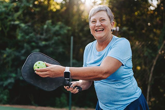 orthopedic doctors from sos syracuse orthopedic specialists playing pickleball with confidence